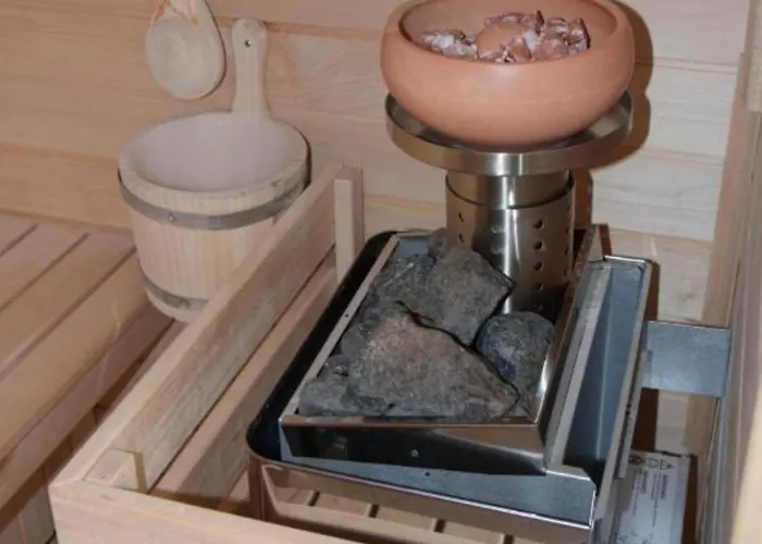 Pool & Wellness Sunshine - Happy *