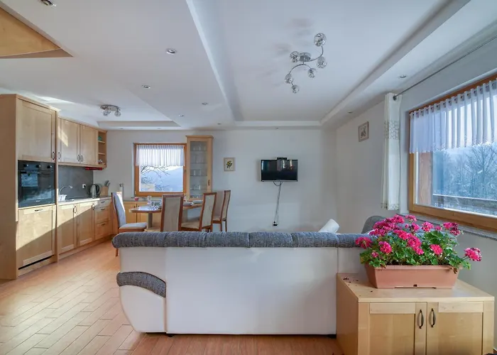 Pool & Wellness Sunshine - Happy